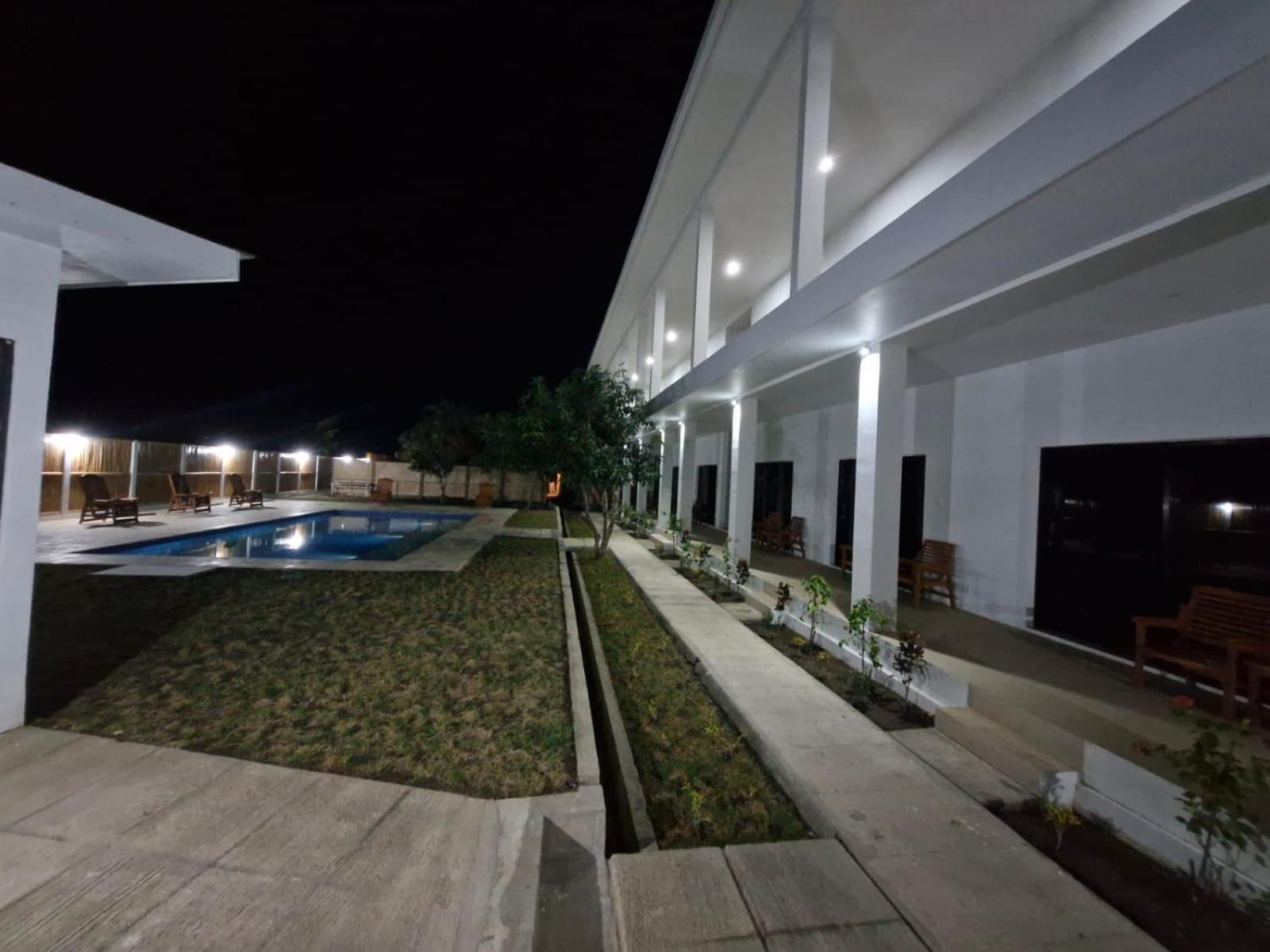Satu Hati Hotel Ekas Екстер'єр фото
